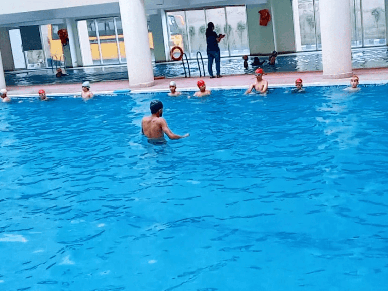 BrightSwimmingAcademyGurgaon4 768x575