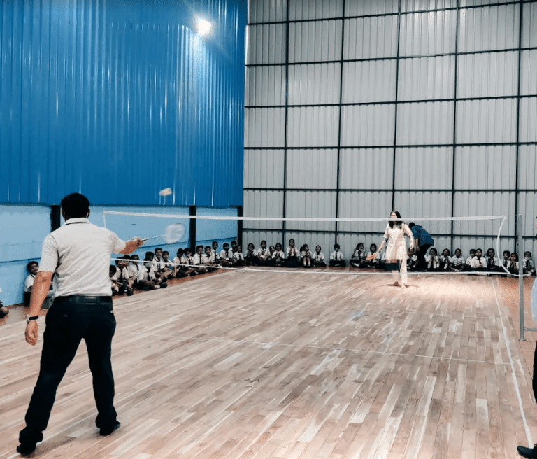 Smash2Play Badminton Academy Saket Delhi 768x656